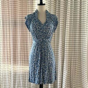 NWT French Connection Women’s Whisper V Neck Dress Light Blue White Floral 4